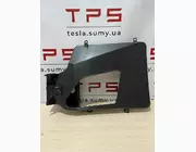 Дифузор радіатора кондіціонера правий аналог Tesla Model S Restyling, 1058072-00-C (105807200C)